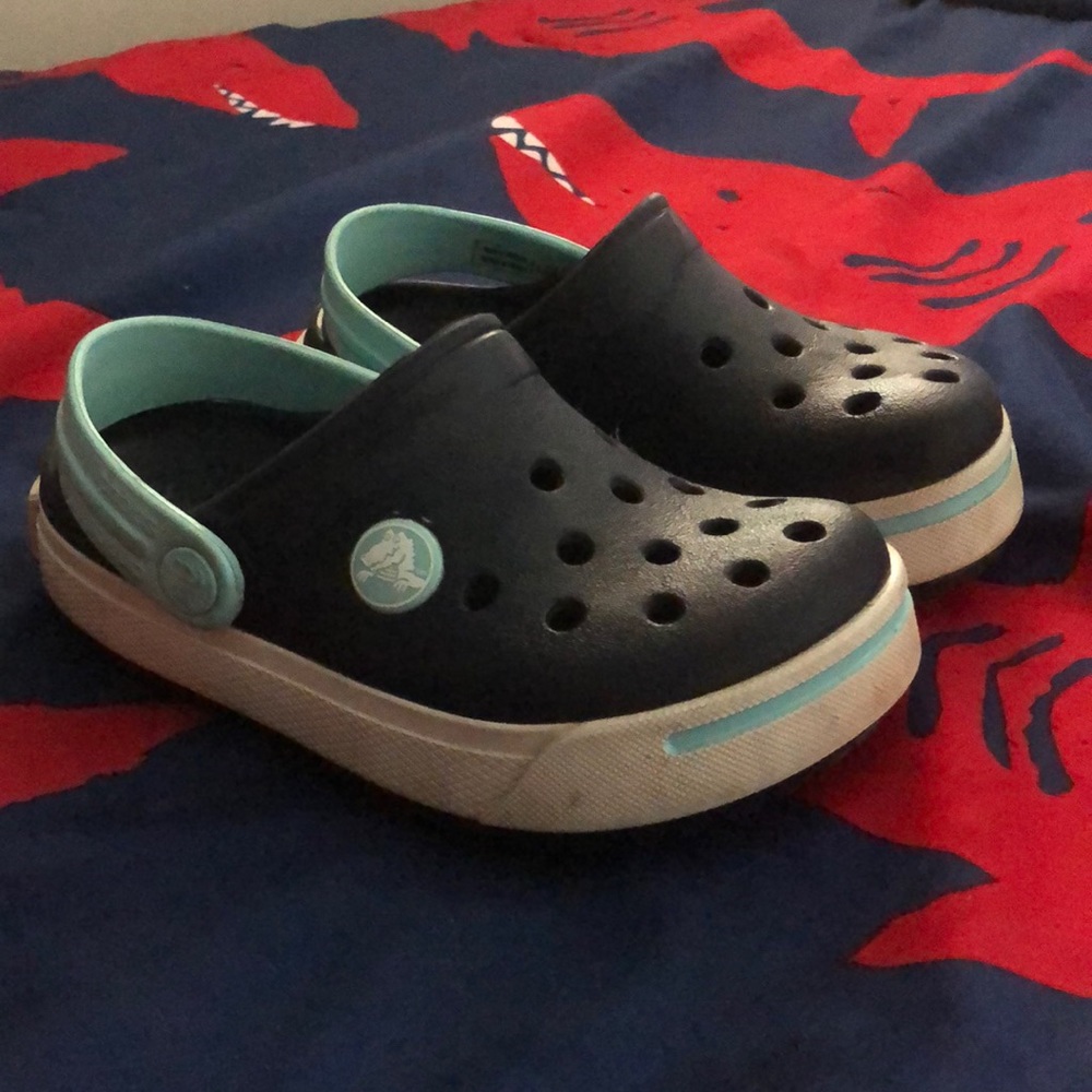 Toddler crocs 💙